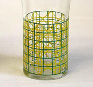 Gulrutigt glas